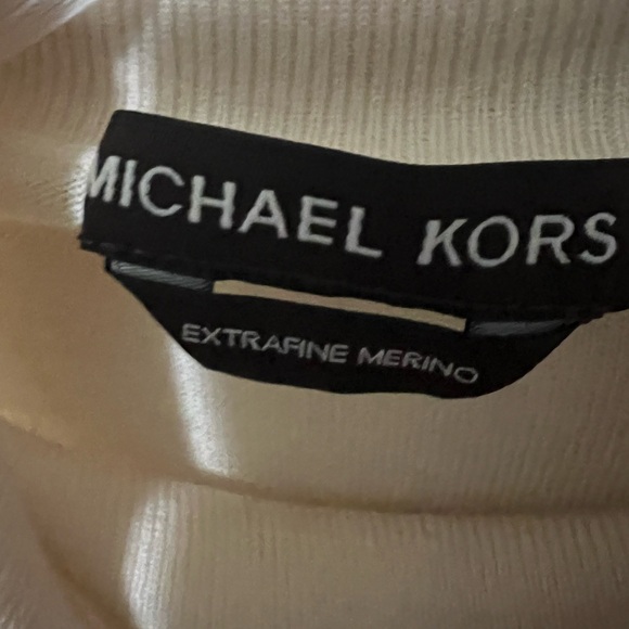 ****Donated****Michael Kors off white wool sweater Size XL - Picture 5 of 6